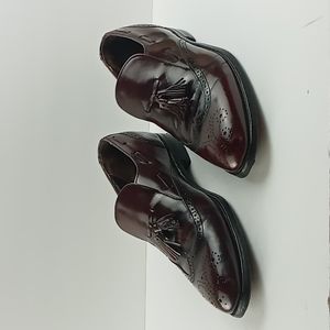 Bostonian Tasseled Wingtip Dress Shoes